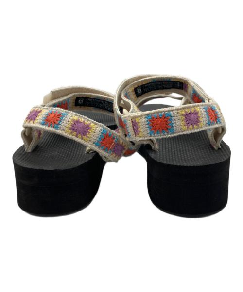 TEVA（テバ）TEVA (テバ) FLATFORM UNIVERSAL CROCHET ブラック サイズ:SIZE 25cmの古着・服飾アイテム