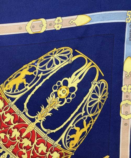 HERMES（エルメス）HERMES (エルメス) カレ90 LES MUSEROLLES　シルクスカーフ ネイビーの古着・服飾アイテム