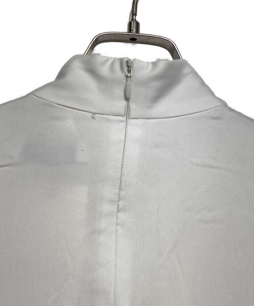 MURRAL（ミューラル）MURRAL (ミューラル) Framed embroidery wrap dress ホワイト サイズ:2の古着・服飾アイテム