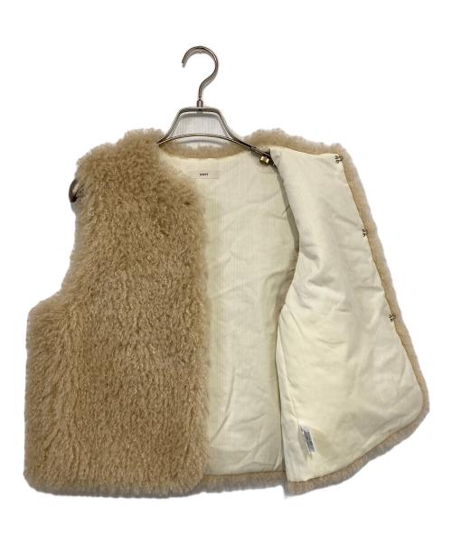 YORI（ヨリ）yori (ヨリ) ショートカールファーチョッキ ベージュ サイズ:Fの古着・服飾アイテム