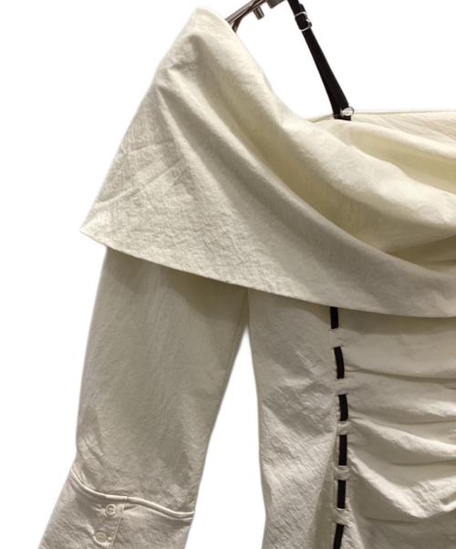 MAISON SPECIAL（メゾンスペシャル）MAISON SPECIAL (メゾンスペシャル) Asymmetry Ribbon Off Shoulder Blouse アイボリー サイズ:フリーの古着・服飾アイテム