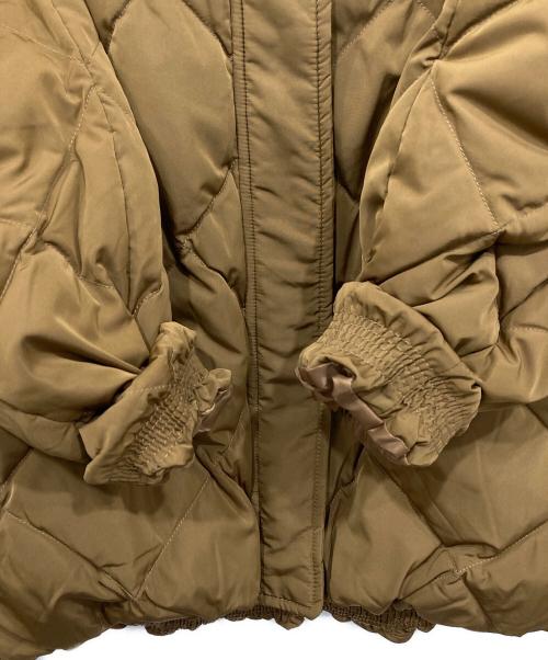 Acuta（アクータ）Acuta (アクータ) コクーンキルティングダウン キャメル サイズ:Freeの古着・服飾アイテム