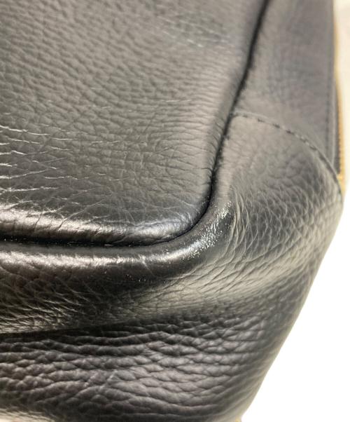 YOUNG & OLSEN The DRYGOODS STORE（ヤングアンドオルセン ザ ドライグッズストア）YOUNG & OLSEN The DRYGOODS STORE (ヤングアンドオルセン ザ ドライグッズストア) 別注ボトルバッグ ブラック サイズ:-の古着・服飾アイテム