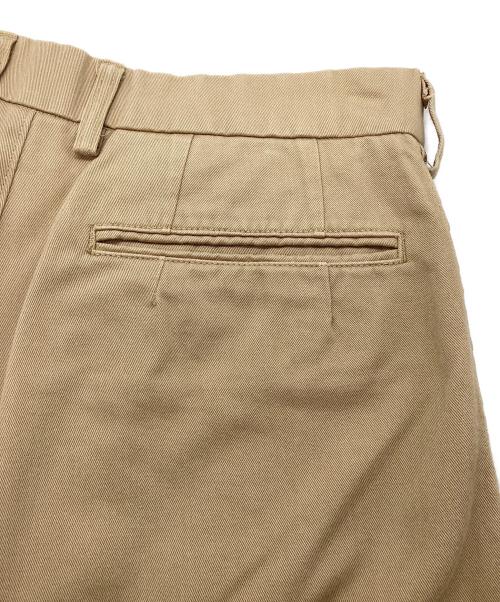 kolor/BEACON（カラービーコン）kolor/BEACON (カラービーコン) 製品染めパッカリングパンツ ベージュ サイズ:2の古着・服飾アイテム