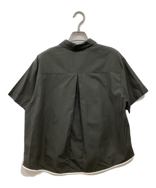 mizuiro-ind（ミズイロインド）mizuiro-ind (ミズイロインド) ラウンドカラーバイカラーヘムラインシャツ グレー サイズ:-の古着・服飾アイテム