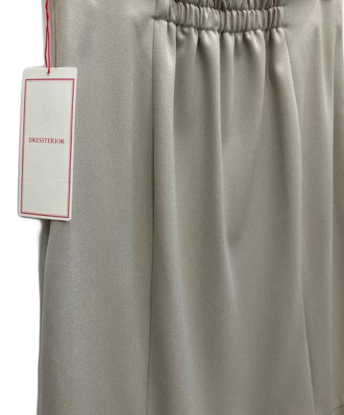 DRESSTERIOR（ドレステリア）DRESSTERIOR (ドレステリア) 【美シルエット】マーメイドスカート ベージュ サイズ:36 未使用品の古着・服飾アイテム