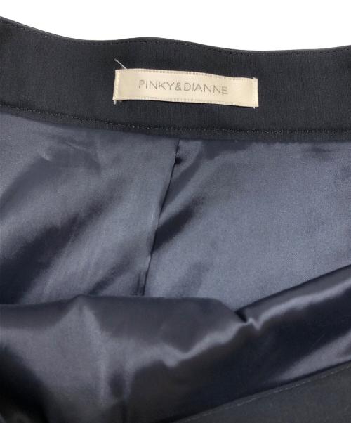 Pinky & Dianne（ピンキーアンドダイアン）Pinky & Dianne (ピンキーアンドダイアン) スカーフプリントフレアスカート ネイビー サイズ:38の古着・服飾アイテム