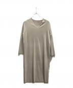 icBアイシービー）の古着「シンセティックフルニードルVネックワンピース」｜ベージュ
