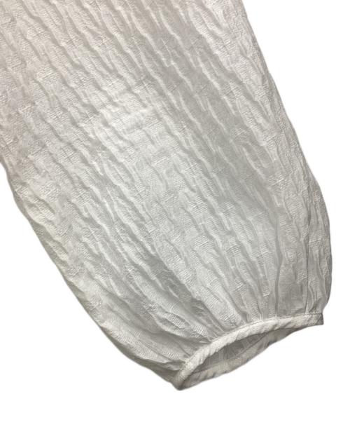 UNITED ARROWS（ユナイテッドアローズ）UNITED ARROWS (ユナイテッドアローズ) エアリージャカード 2WAY ブラウス ホワイト サイズ:SIZE 38の古着・服飾アイテム