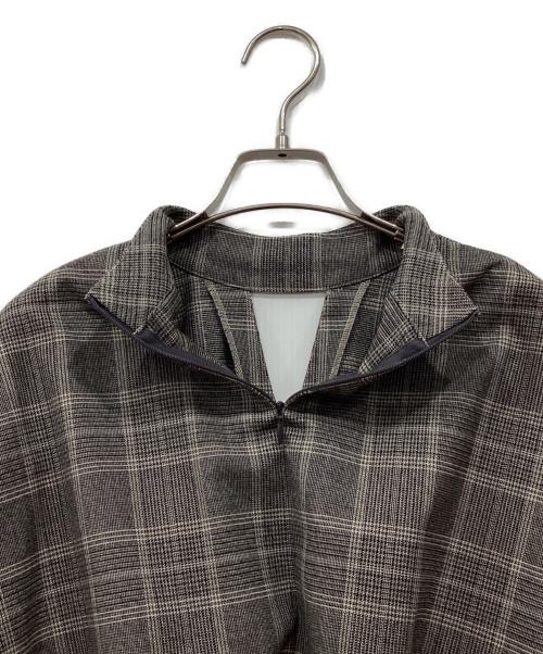 RIM.ARK（リムアーク）RIM.ARK (リムアーク) Stand collar short tops グレー サイズ:Freeの古着・服飾アイテム