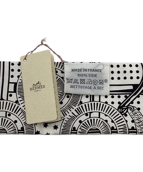 HERMES（エルメス）HERMES (エルメス) HERMES/エプロンドール　ツィリー ホワイト×ネイビーの古着・服飾アイテム