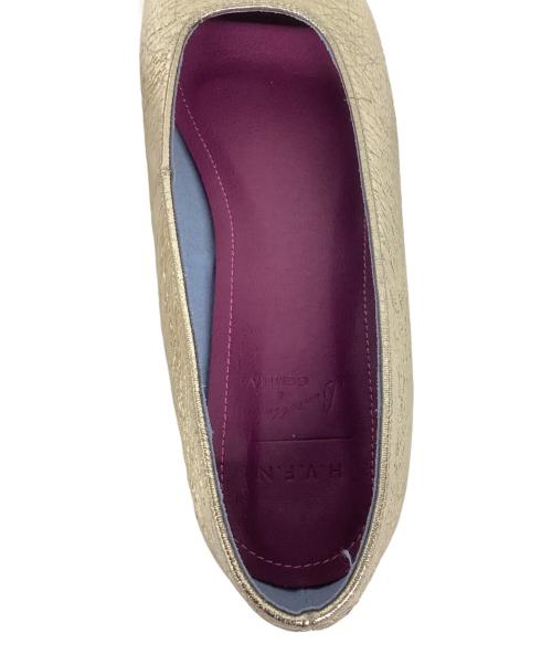 Daniella & GEMMA（ダニエラ＆ジェマ）Daniella & GEMMA (ダニエラ＆ジェマ) H.V.F.N. (ハブファン) メタリックラウンドトゥフラットシューズ ゴールド サイズ:39の古着・服飾アイテム