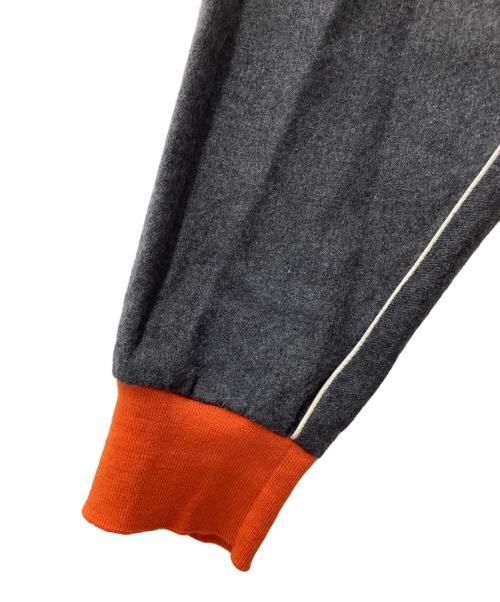 ENFOLD（エンフォルド）ENFOLD (エンフォルド) ストレッチサキソニー RIB N/C PULLOVER グレー サイズ:SIZE 38の古着・服飾アイテム