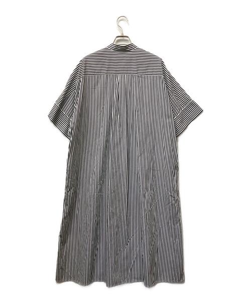 LOEFF（ロエフ）LOEFF (ロエフ) ラウンドカラーシャツワンピース ブラックの古着・服飾アイテム