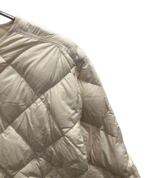 URBAN RESEARCH DOORS（アーバンリサーチドアーズ）URBAN RESEARCH DOORS (アーバンリサーチドアーズ) ライトダウンキルトコート アイボリー サイズ:SIZE Mの古着・服飾アイテム