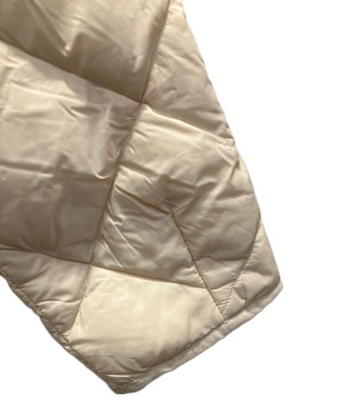 URBAN RESEARCH DOORS（アーバンリサーチドアーズ）URBAN RESEARCH DOORS (アーバンリサーチドアーズ) ライトダウンキルトコート アイボリー サイズ:SIZE Mの古着・服飾アイテム