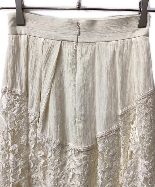 COLUMN（コラム）COLUMN (コラム) シャイニータフタレースコンビスカート アイボリー サイズ:36 未使用品の古着・服飾アイテム