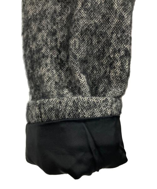COMME des GARCONS HOMME PLUS（コムデギャルソンオムプリュス）COMME des GARCONS HOMME PLUS (コムデギャルソンオムプリュス) テーラードジャケット グレー サイズ:XSの古着・服飾アイテム