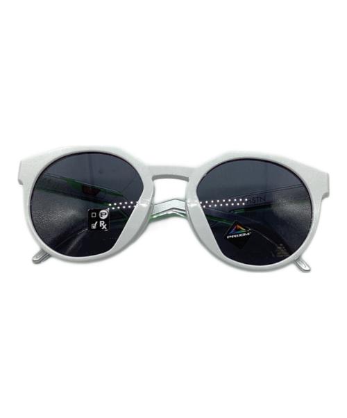 OAKLEY（オークリー）OAKLEY (オークリー) サングラス ホワイト×グリーンの古着・服飾アイテム