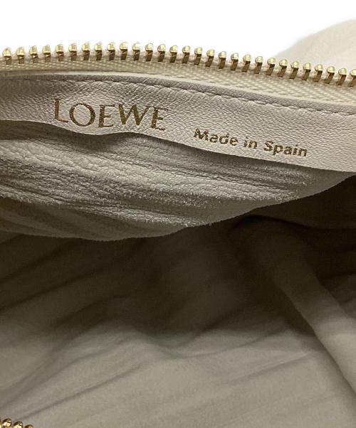 LOEWE（ロエベ）LOEWE (ロエベ) LOEWE ブレスレット ポーチ ホワイトの古着・服飾アイテム