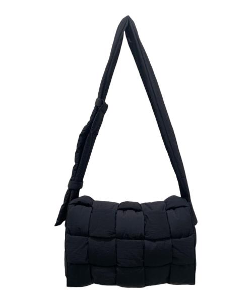 BOTTEGA VENETA（ボッテガベネタ）BOTTEGA VENETA (ボッテガベネタ) マキシ パデッド テック カセット ブラックの古着・服飾アイテム