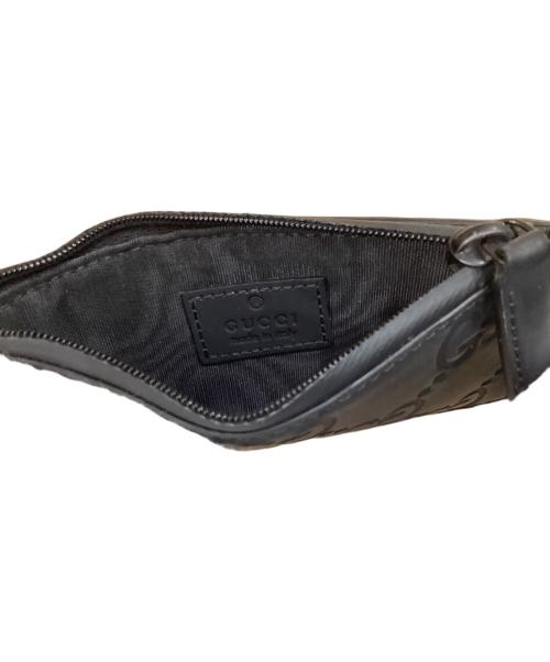 GUCCI（グッチ）GUCCI (グッチ) GGラバーエフェクト ジップカードケース ブラックの古着・服飾アイテム