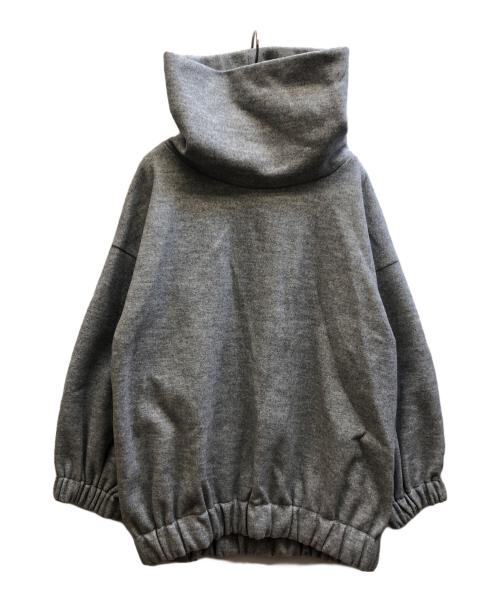 LE PHIL（ル フィル）LE PHIL (ル フィル) ニードルパンチジャージーハイネック グレー サイズ:F 未使用品の古着・服飾アイテム