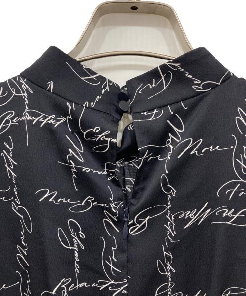 ANAYI（アナイ）ANAYI (アナイ) カリグラフィープリントボウタイワンピース ネイビー サイズ:36 未使用品の古着・服飾アイテム