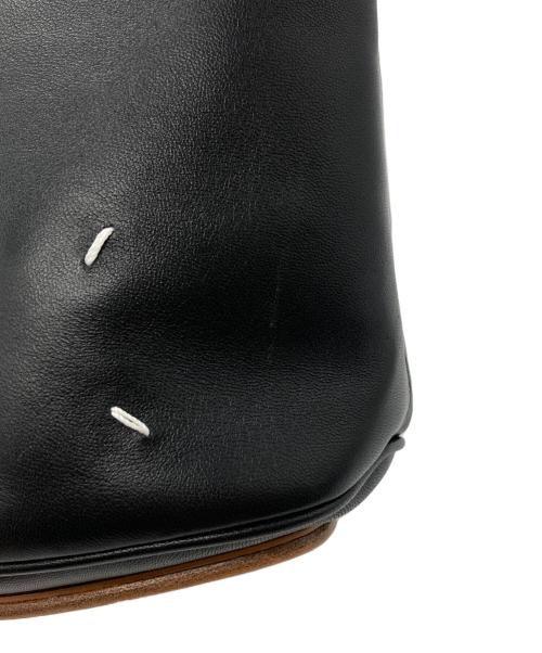 Maison Margiela（メゾンマルジェラ）Maison Margiela (メゾンマルジェラ) TABI BUCKET BAG ブラックの古着・服飾アイテム