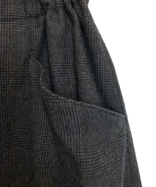 MARGARET HOWELL（マーガレットハウエル）MARGARET HOWELL (マーガレットハウエル) チェックフレアスカート グレーの古着・服飾アイテム