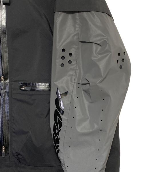 ACRONYM（アクロニウム）ACRONYM (アクロニウム) 3L Gore-Tex Pro Interops Jacket ブラック サイズ:XLの古着・服飾アイテム