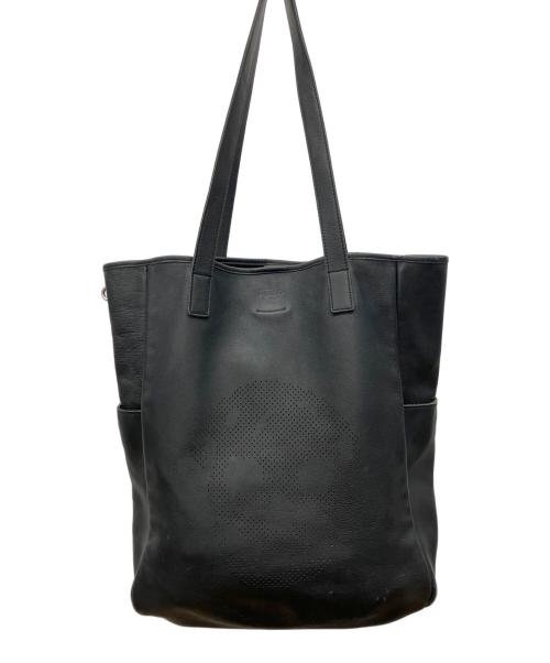 ALEXANDER McQUEEN（アレキサンダーマックイーン）ALEXANDER McQUEEN (アレキサンダーマックイーン) パンチングスカルトートバッグ ブラックの古着・服飾アイテム