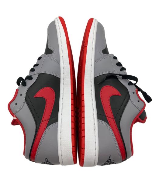 NIKE（ナイキ）NIKE (ナイキ) JORDAN 1 LOW グレー×レッド×ブラック サイズ:28.5 未使用品の古着・服飾アイテム