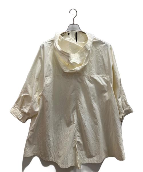 GALLARDA GALANTE（ガリャルダガランテ）GALLARDA GALANTE (ガリャルダガランテ) リサイクルタスランフーデットコート ホワイト サイズ:	SIZE Freeの古着・服飾アイテム