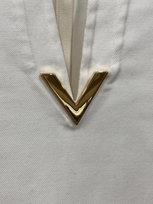 VALENTINO（ヴァレンティノ）VALENTINO (ヴァレンティノ) Vロゴカットアウトワンピース ホワイト サイズ:42の古着・服飾アイテム