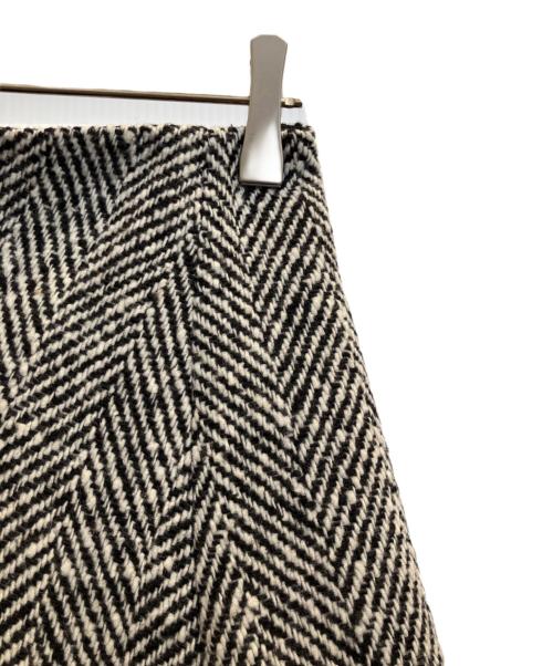 MUSE de Deuxieme Classe（ミューズ ドゥーズィエム クラス）MUSE de Deuxieme Classe (ミューズ ドゥーズィエム クラス) TWEED フレアスカート ブラック サイズ:SIZE 36の古着・服飾アイテム