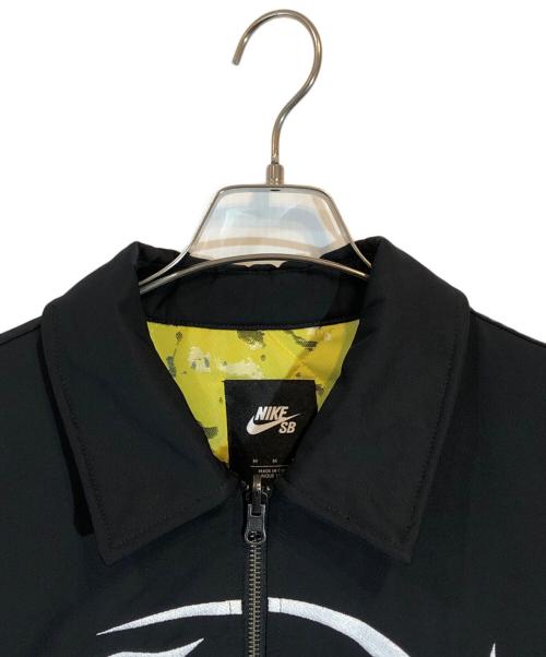 NIKE SB（ナイキエスビー）NIKE SB (ナイキエスビー) CARPET (カーペット) Company Jacket ブラック×イエロー サイズ:SIZE Mの古着・服飾アイテム