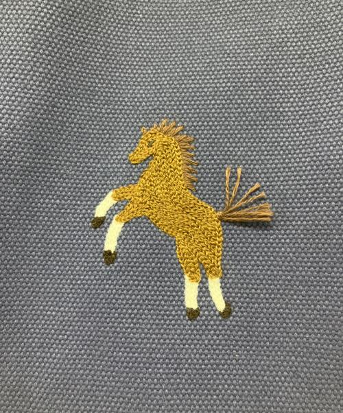 SEVEN TEN by MIHO KAWAHITO（セブン テン バイ ミホ カワヒト）SEVEN TEN by MIHO KAWAHITO (セブン テン バイ ミホ カワヒト) ワンポイント刺繍トートバッグ大 ネイビーの古着・服飾アイテム