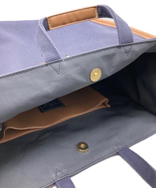 SEVEN TEN by MIHO KAWAHITO（セブン テン バイ ミホ カワヒト）SEVEN TEN by MIHO KAWAHITO (セブン テン バイ ミホ カワヒト) ワンポイント刺繍トートバッグ大 ネイビーの古着・服飾アイテム
