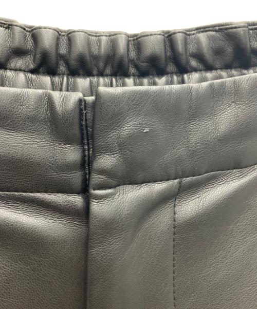stein（シュタイン）stein (シュタイン) FAKE LEATHER TROUSERS ブラック サイズ:Mの古着・服飾アイテム