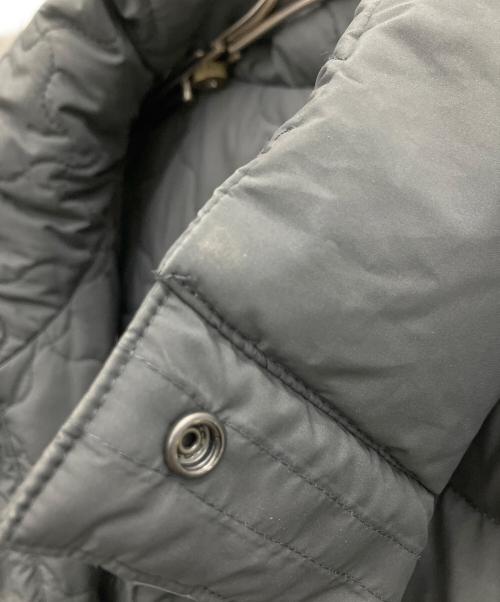 Audrey and John Wad（オードリーアンドジョンワッド）AUDREY AND JOHN WAD (オードリーアンドジョンワッド) リバーシブルスタンドカラーキルトダウンベスト グレー サイズ:SIZEFREEの古着・服飾アイテム