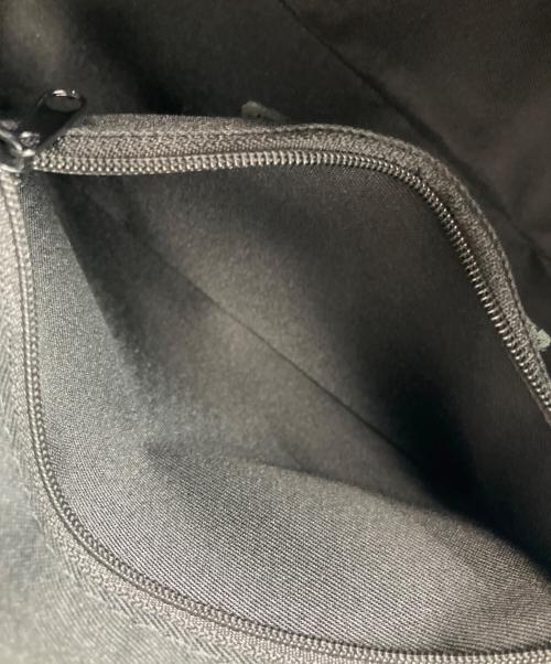 AULENTTI（オウレンティ）AULENTTI (オウレンティ) 2WAYスクエアボストン ブラックの古着・服飾アイテム