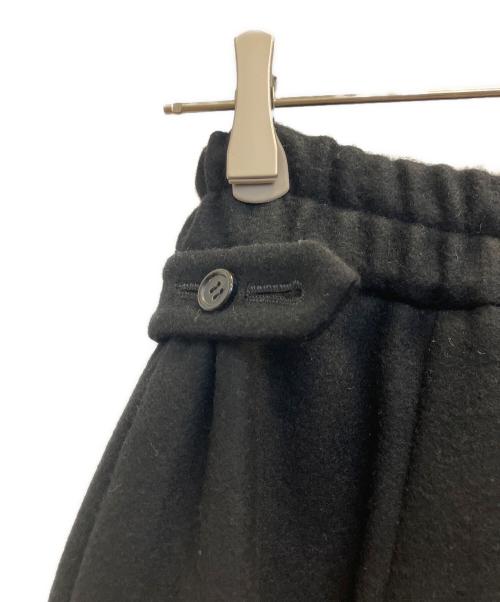 TENNE HANDCRAFTED MODERN（テン ハンドクラフテッド モダン）TENNE HANDCRAFTED MODERN (テン ハンドクラフテッド モダン) WOOL PADDED PANTS ブラック サイズ:フリーの古着・服飾アイテム