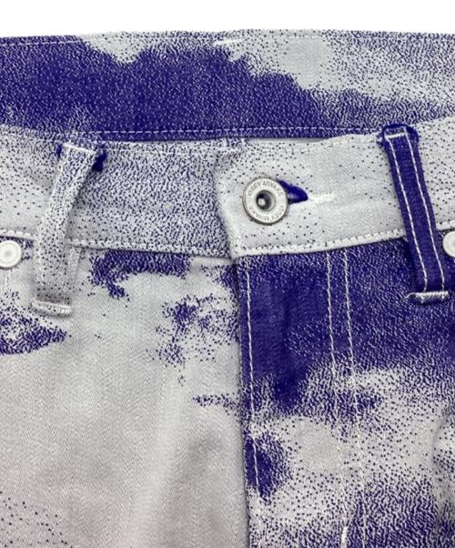 ISSEY MIYAKE（イッセイミヤケ）ISSEY MIYAKE (イッセイミヤケ) クラウドジャガードストレッチパンツ ブルー サイズ:2の古着・服飾アイテム