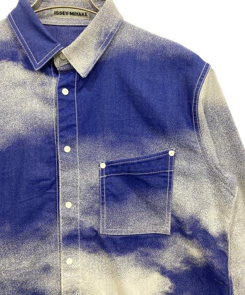 ISSEY MIYAKE（イッセイミヤケ）ISSEY MIYAKE (イッセイミヤケ) クラウドジャガードシャツ ブルー サイズ:2の古着・服飾アイテム
