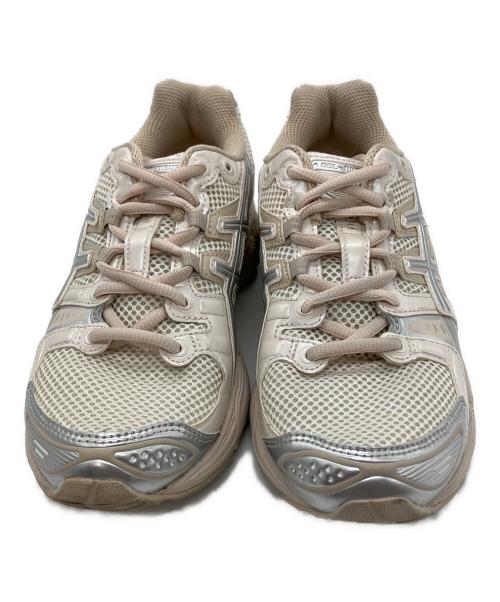 asics（アシックス）asics (アシックス) GEL-NIMBUS 9 ベージュ サイズ:24の古着・服飾アイテム