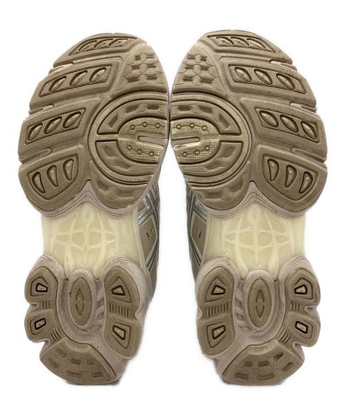 asics（アシックス）asics (アシックス) GEL-NIMBUS 9 ベージュ サイズ:24の古着・服飾アイテム