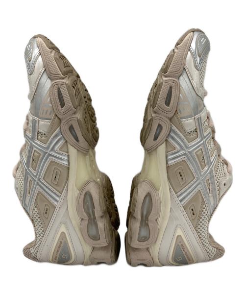 asics（アシックス）asics (アシックス) GEL-NIMBUS 9 ベージュ サイズ:24の古着・服飾アイテム