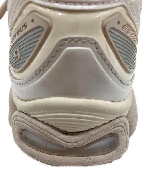 asics（アシックス）asics (アシックス) GEL-NIMBUS 9 ベージュ サイズ:24の古着・服飾アイテム