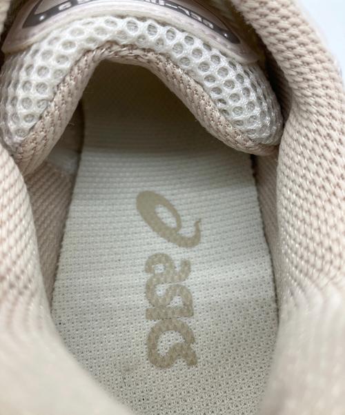 asics（アシックス）asics (アシックス) GEL-NIMBUS 9 ベージュ サイズ:24の古着・服飾アイテム